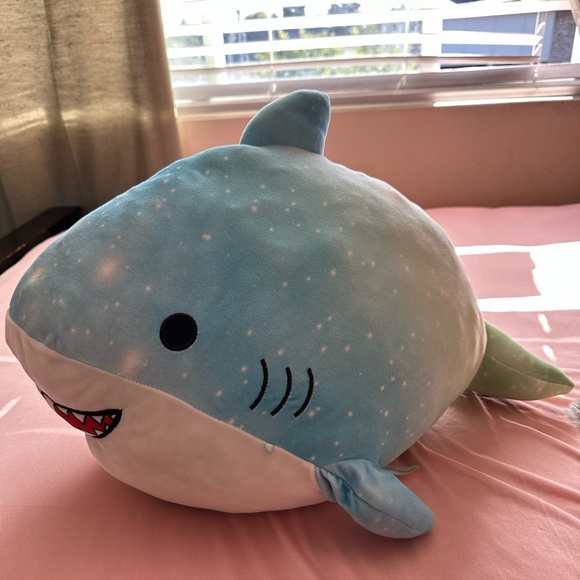 Shark Squishmallow - Picture 3 of 6
